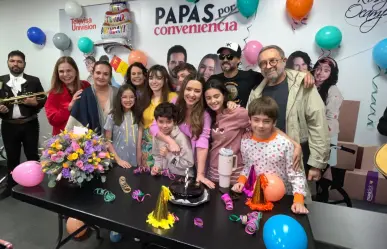 Le mandan mariachi Ariadne Díaz en su cumpleaños (VIDEO)