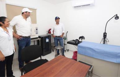 Entregan rehabilitación de Centros de Salud en El Cuyo y Colonia Yucatán