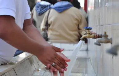 Lalo Gattás asegura que hay abastecimiento de agua en escuelas