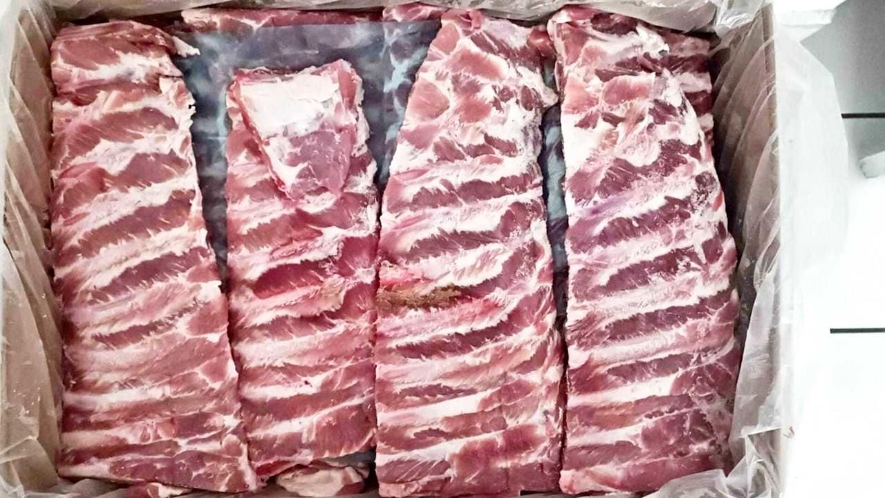 La carne de cerdo reportó una baja en sus precios, esto luego de qué en pasados meses subiera hasta un 20% por ciento. Foto: Jesús Carrillo.