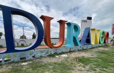 Descuido de letras monumentales de la capital duranguense