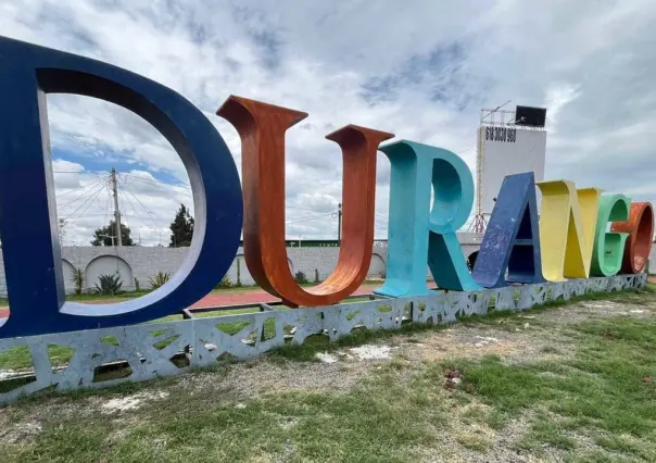 Descuido de letras monumentales de la capital duranguense