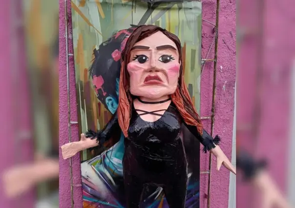 Lo volvieron a hacer: lanzan piñata de Mariana Echeverría