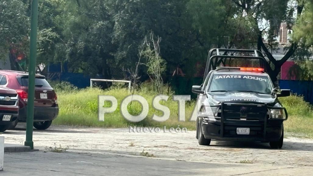 Roban primaria Escuadrón 201 en colonia Central de Monterrey