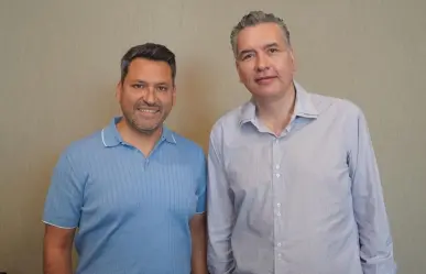 Waldo Fernández da la  bienvenida a Tomás Montoya a Morena