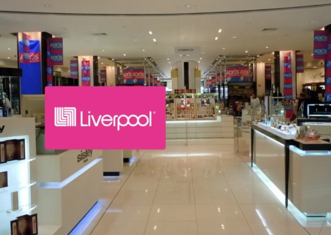 Sucursal de Liverpool a punto de empezar su Venta Nocturna. Canva.