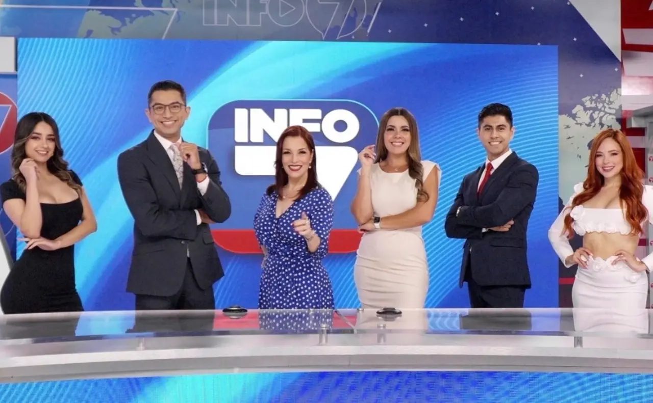 El nuevo equipo de información de TV Azteca Noreste que empieza el programa Vente al 7. Foto: INFO 7.