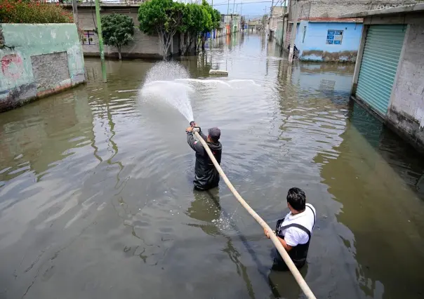 ¡Con biotecnología! Previenen infecciones en Chalco tras inundaciones