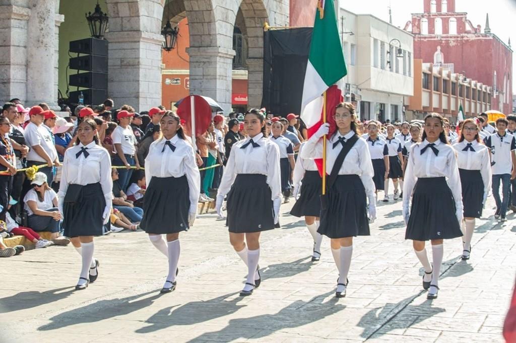 Convocatoria SEGEY: Desfile Cívico Militar en Mérida