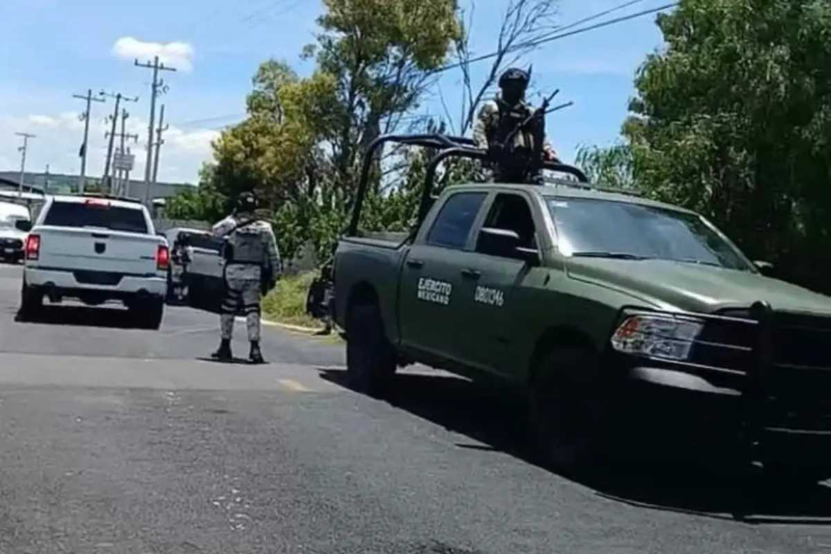 Las autoridades arribaron a la zona para establecer la escena del crimen Foto: Especial