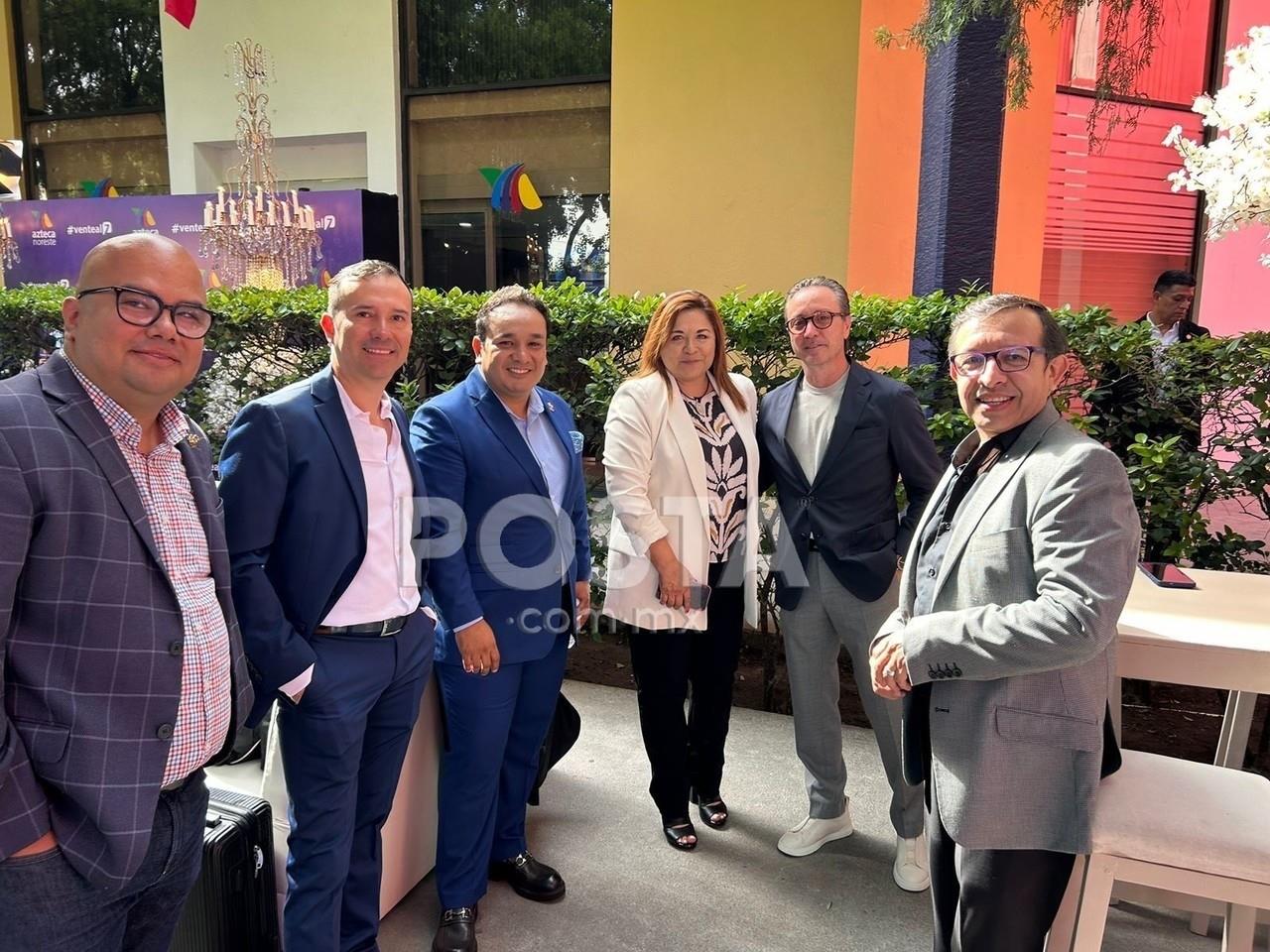 Directivos de Grupo POSTA estuvieron presentes ayer por la tarde en la presentación de la Nueva Era de la Televisión de Azteca Noreste.- Foto Grupo POSTA