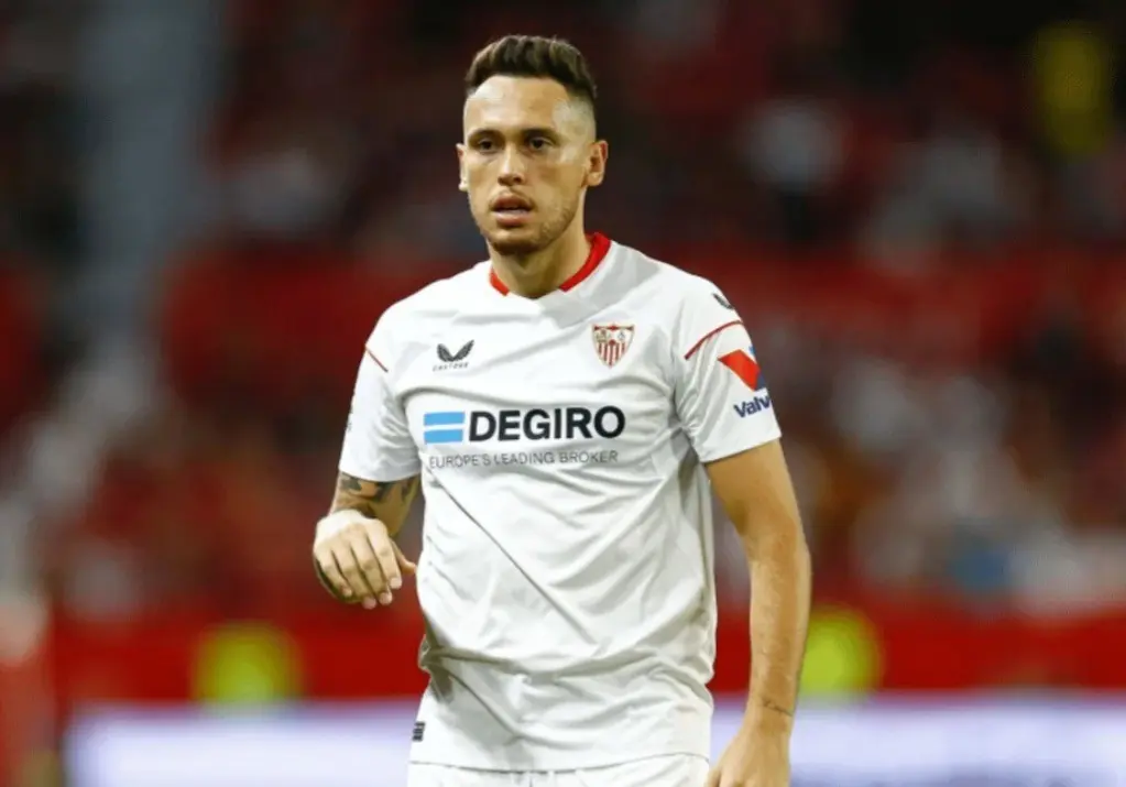 Lucas Ocampos en su último juego con el Sevilla FC de España. Foto: Marca.