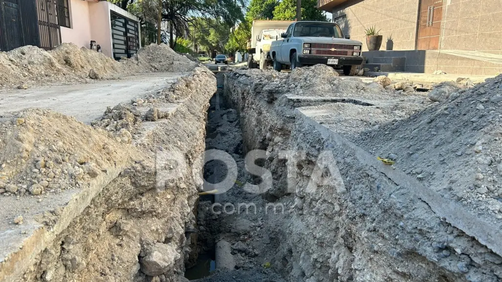 Sufren por obras de drenaje inconclusas desde hace cuatro años en Guadalupe