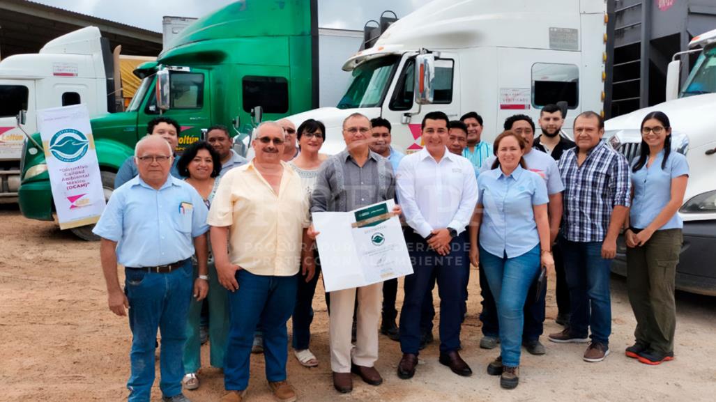 Profepa entrega el primer Distintivo de Calidad Ambiental México para Yucatán