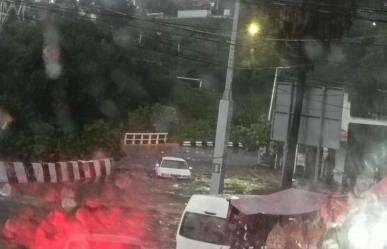 Alarma en Naucalpan, se desborda el Río de Los Remedios (VIDEO)