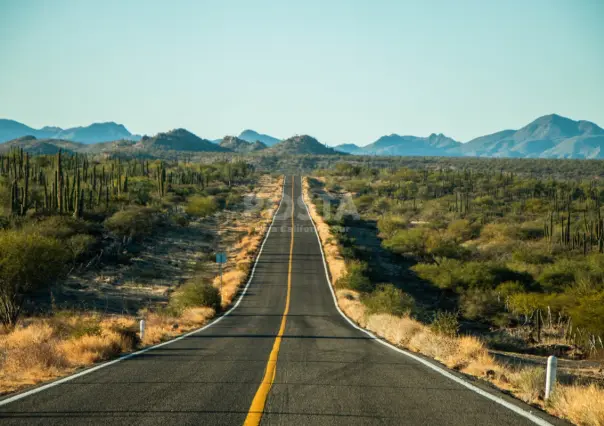 AMLO promete apoyo para mejorar carreteras en Baja California Sur