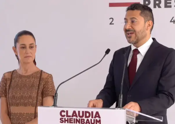 Claudia Sheinbaum presenta a Martí Batres como director general del ISSSTE