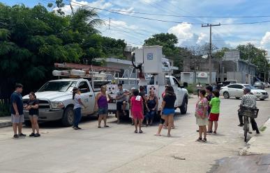 “Secuestran” a cuadrillas de CFE tras falta de energía eléctrica en Tampico