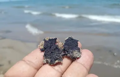 Recala petróleo crudo en playa en Paraíso Tabasco