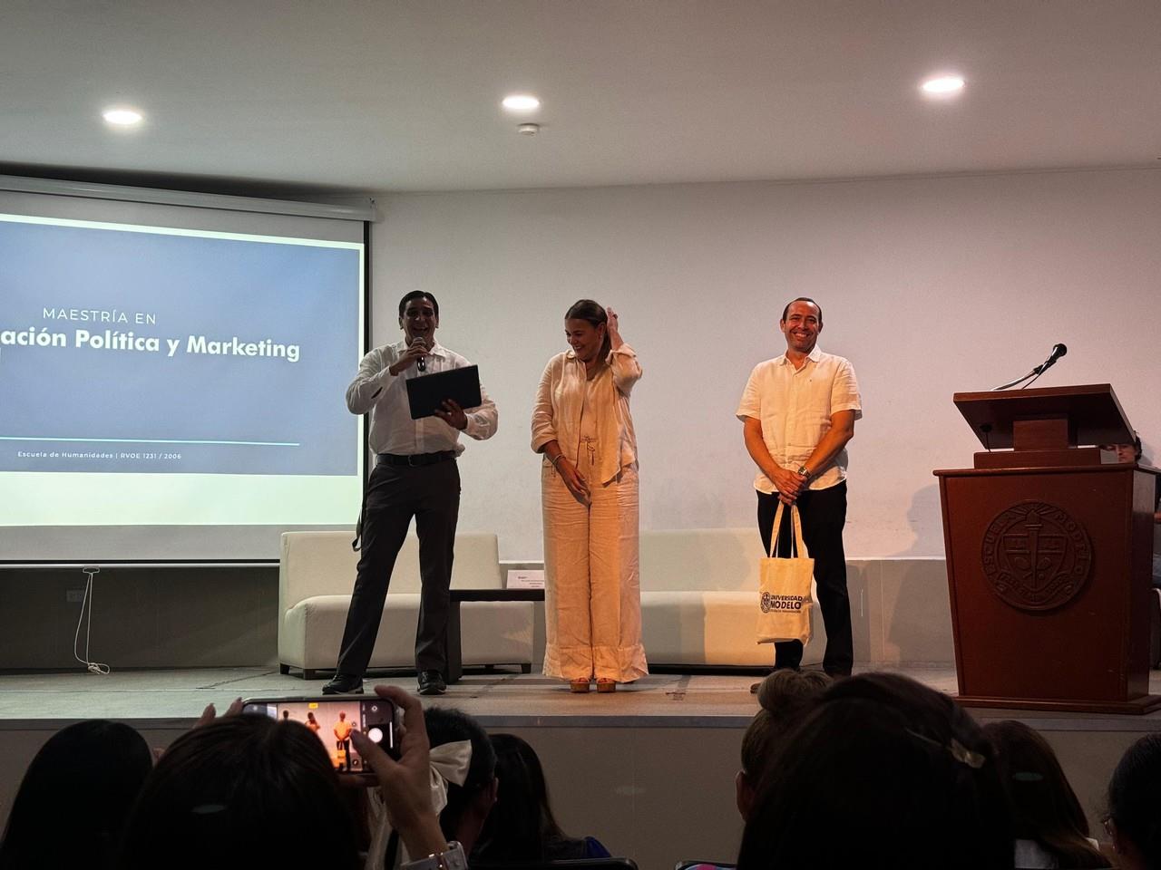 Cecilia Patrón Laviada participó en el coloquio, organizado por la Universidad Modelo. Foto: Cortesía