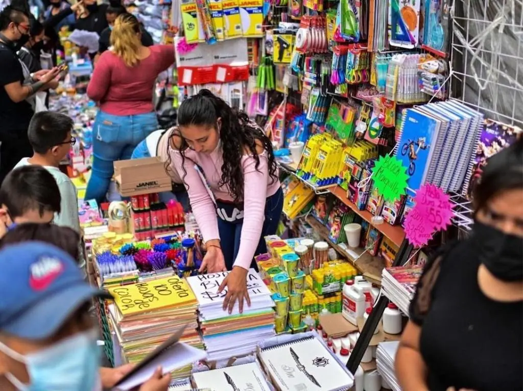 Es importante economizar en cada ciclo escolar. Foto: redes sociales