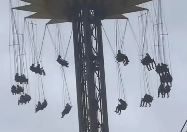 Visitantes a Six Flags quedan varados a 70 metros de altura por lluvias en CDMX