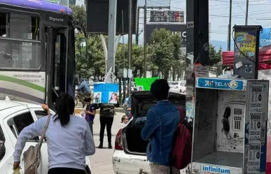 Bloqueo en Paseo Tollocan por desaparición de joven