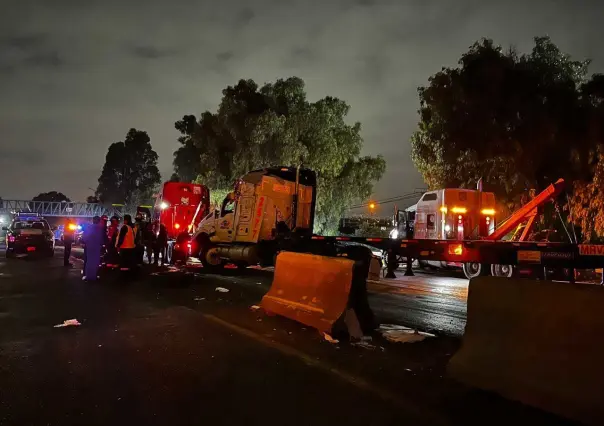 Tlalnepantla: Reabren avenida Reyes Heroles tras volcadura de tráiler