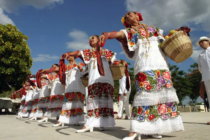 Danzas tradicionales de Yucatán: un viaje a la cultura maya