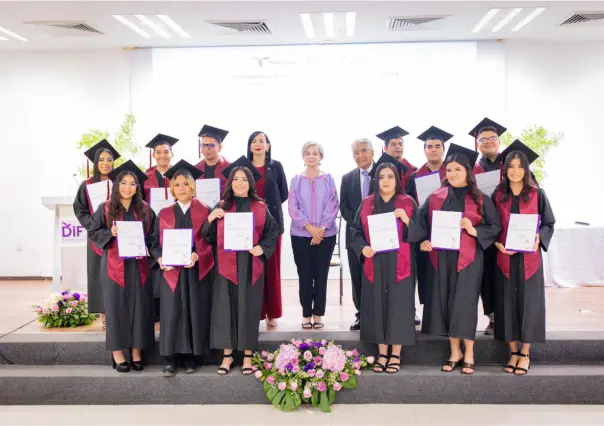 Entrega DIF Tamaulipas nueva generación de profesionales en Terapia Física