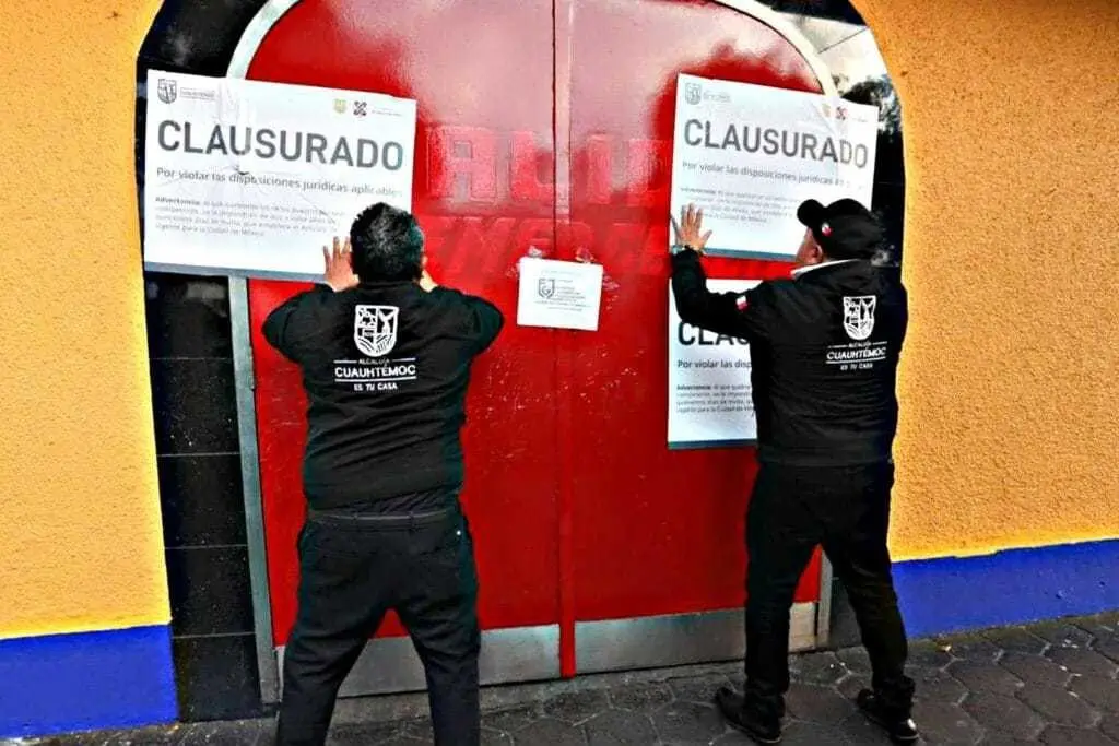 Clausuran restaurante. Foto de Claudia Almaraz.