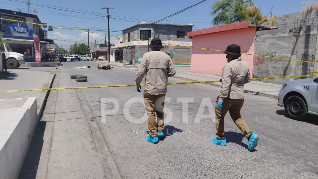 Motociclista muere al ser arrollado por camión en Escobedo