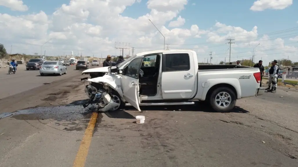 Accidente frontal en la carretera Federal 57 deja cinco lesionados en Agujita