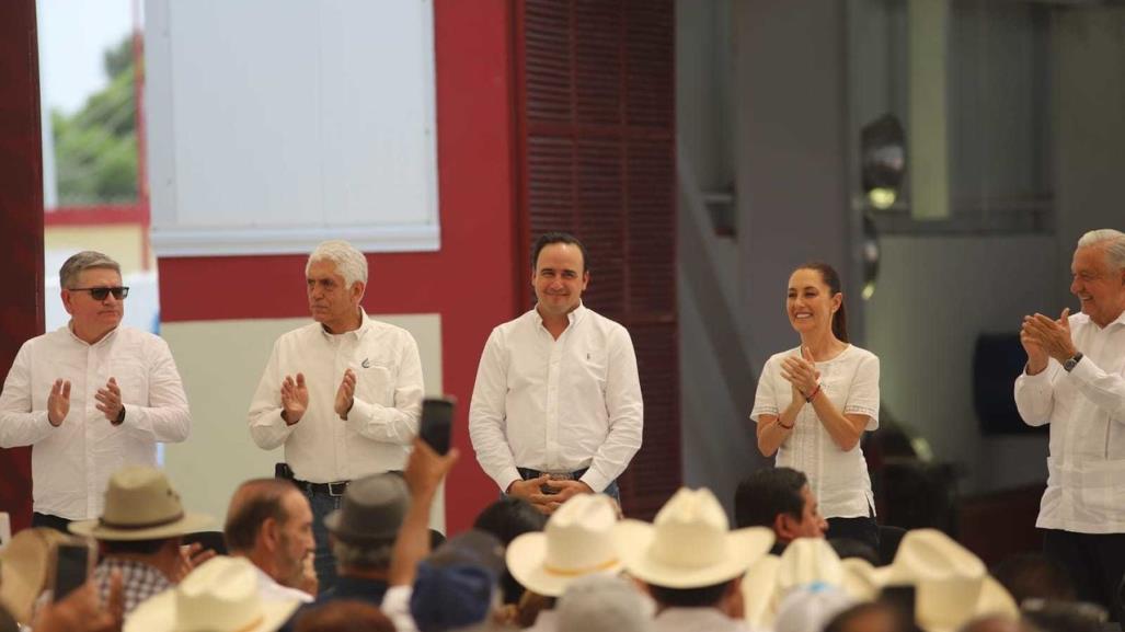 AMLO y Sheinbaum entregan segunda etapa de agua saludable en la Laguna