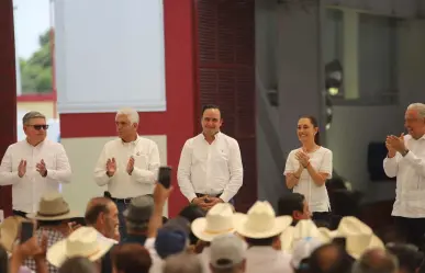 AMLO y Sheinbaum entregan segunda etapa de agua saludable en la Laguna