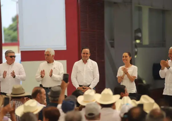 AMLO y Sheinbaum entregan segunda etapa de agua saludable en la Laguna