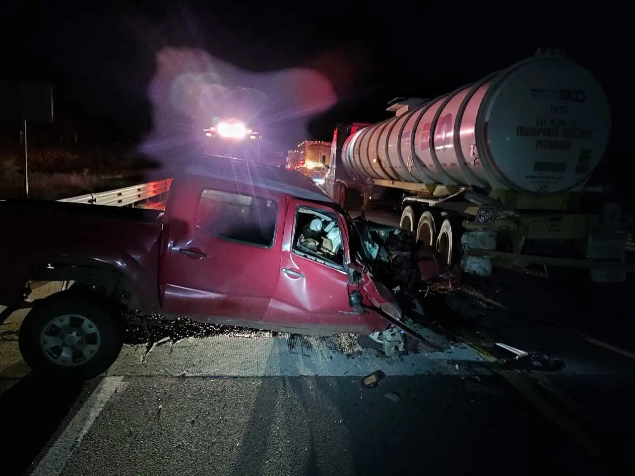 Accidente deja dos muertos en Cadereyta. Foto: PCNL