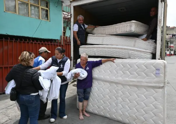 Apoyan a familias afectadas por lluvia en Naucalpan