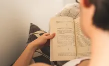 Día del lector, conoce los 10 libros más vendidos en México según Amazon