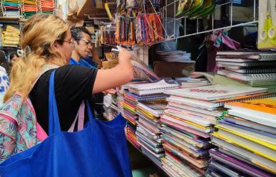 Feria del regreso a clases Iztapalapa con grandes descuentos en útiles escolares