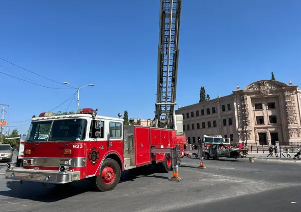 Bomberos de Saltillo hacen demostraciones en la ruta recreativa