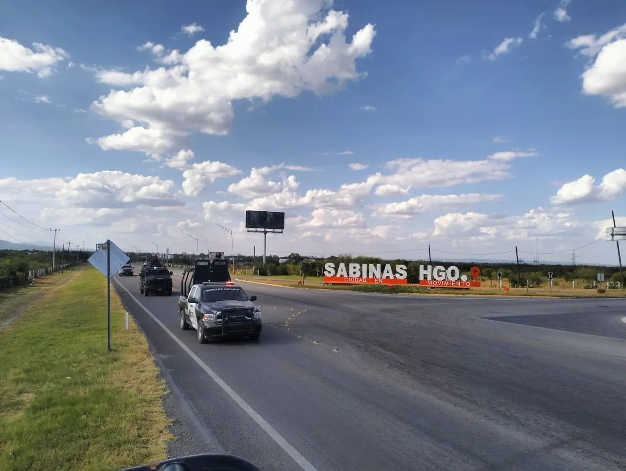 Patrullas de Fuerza Civil en carreteras de Nuevo León. Foto: Fuerza Civil