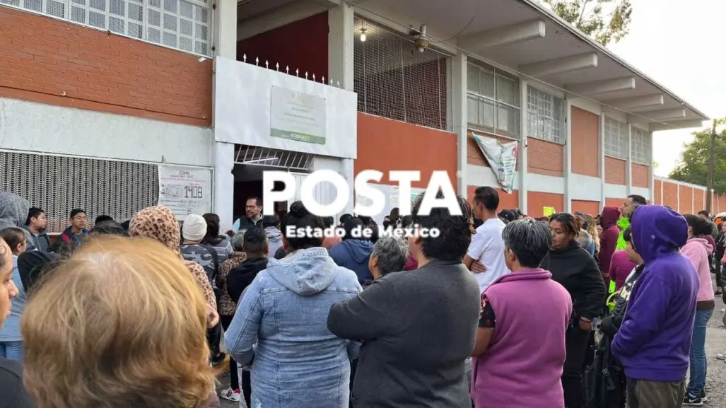 ¡Con mochila en mano! Regresan a clases secundarias y primarias en Ecatepec