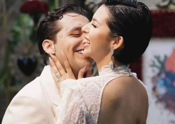 Ángela Aguilar celebra con video su primer mes de casada con Christian Nodal