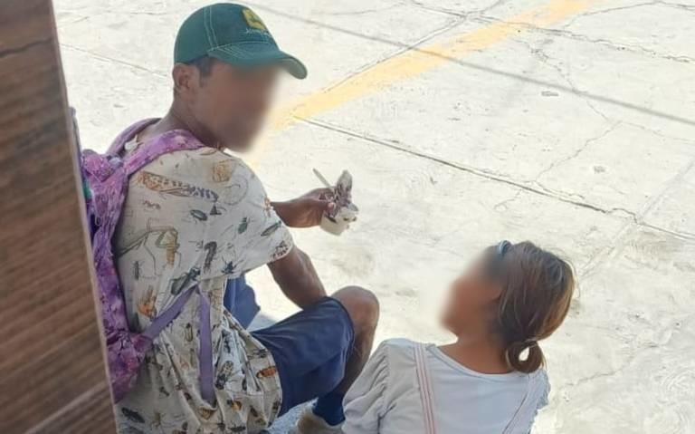 Rescata Pronnif en Monclova a 2 menores vendiendo dulces; iban con un hombre