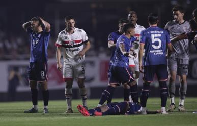 Muere futbolista Juan Izquierdo tras desvanecerse en partido de la Libertadores