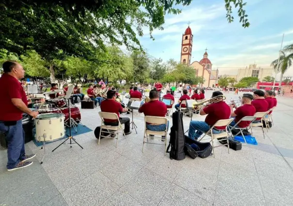 Invitan a tardes de música en la plaza del 15 con la Banda del Estado