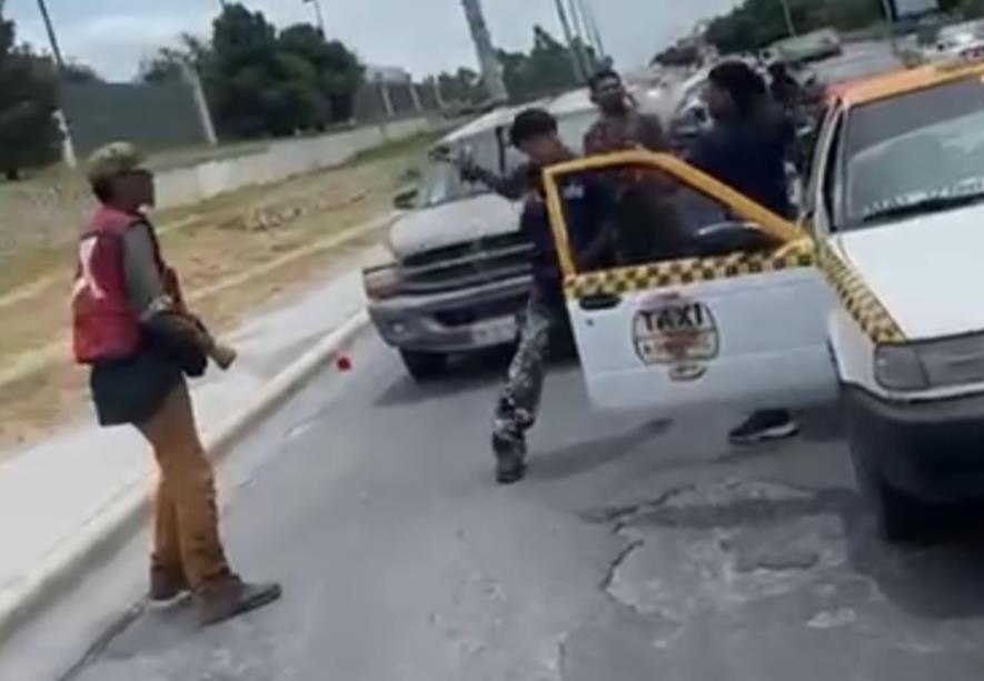 Machete, cinto y puños, se dan con todo en la carretera a Reynosa en Guadalupe