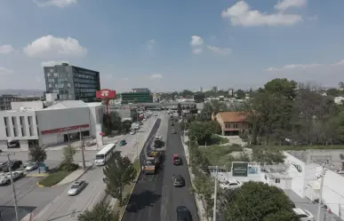 Caos vehicular en el blvd V. Carranza a 3 meses del inicio de su repavimentación