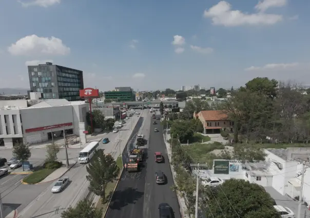 Caos vehicular en el blvd V. Carranza a 3 meses del inicio de su repavimentación